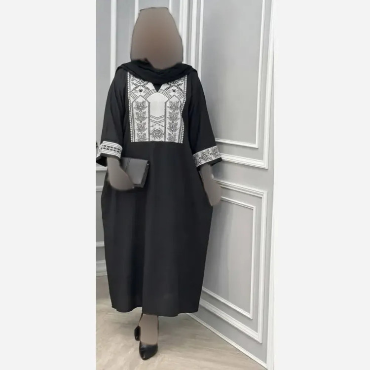 عبای زنانه مدل آلکا جنس داکرون سوزندوزی رنگ مشکی فریسایز