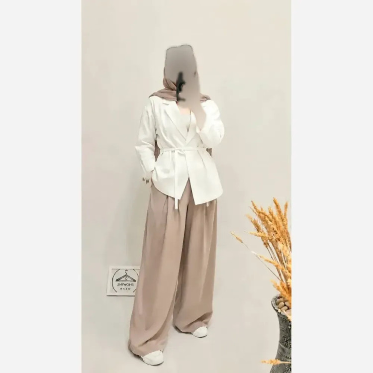 کت شلوار زنانه مازراتی کجراه درجه یک سایز 38 تا 54