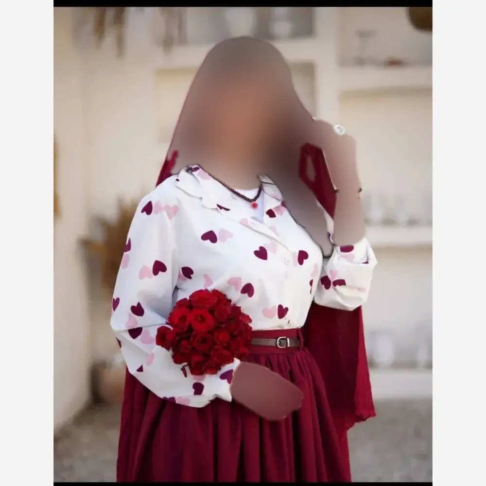 ست سه تیکه زنانه مدل پرنسس شومیز بوگاتی و دامن داکرون فری سایز تا 46 با کمربند چرم