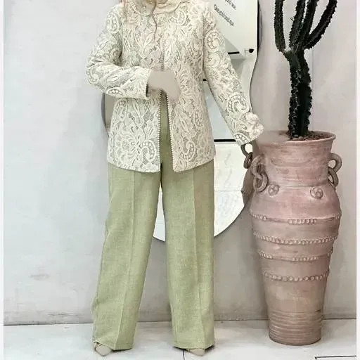 ست مانتو و شلوار مجلسی گیپور و مازراتی مروارید دوزی شده زنانه