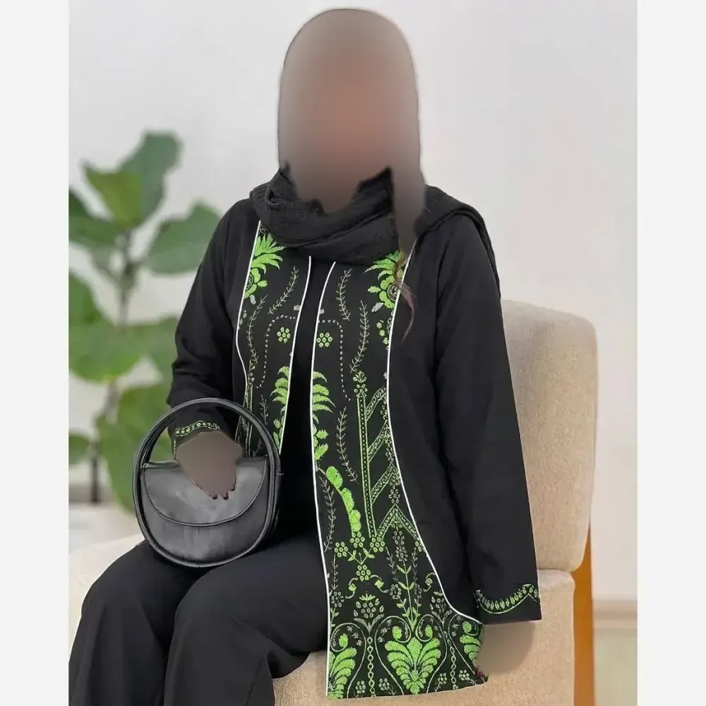 کت و شلوار زنانه مدل ماهنا جنس کرپ اندونزی خرجکار تافته فری سایز 36 تا 44