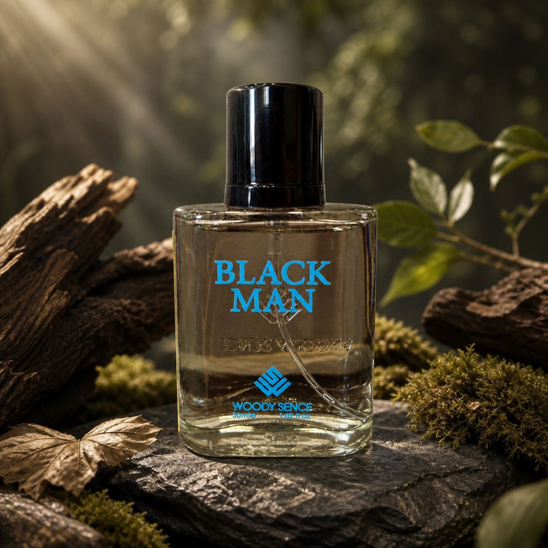 عطر جیبی مردانه وودی سنس مدل Black Man با رایحه گرم و تلخ حجم 30 میلی لیتر