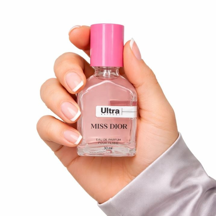 عطر جیبی زنانه اولترا ویرچوآل مدل Miss Dior با رایحه خنک حجم 30 میلیلیتر