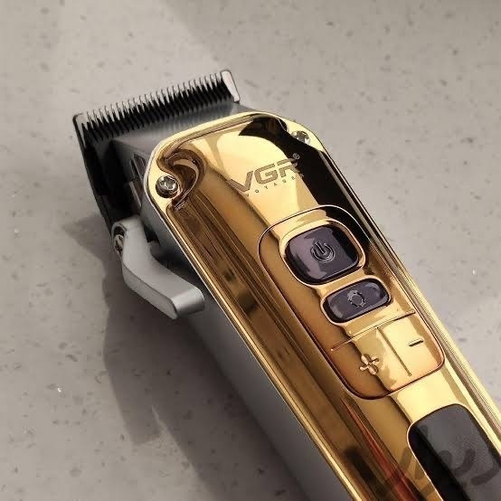 ماشین اصلاح موی سر و صورت وی جی آر VGR مدل V-006