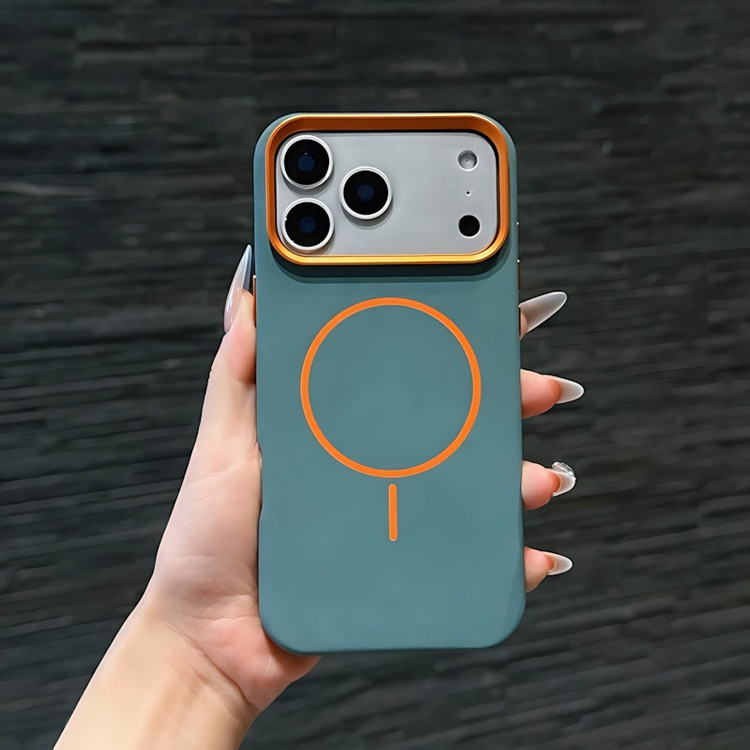 کاور مدل Nobile مناسب برای گوشی موبایل اپل iPhone 17 Pro Max