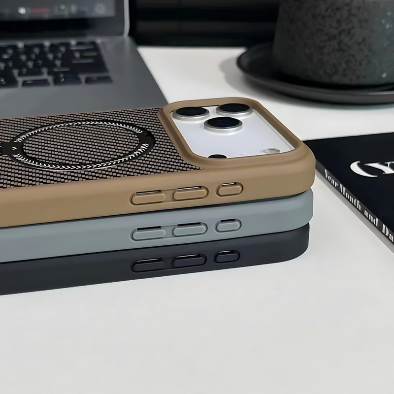 کاور مدل Hexon مناسب برای گوشی موبایل اپل iPhone 17
