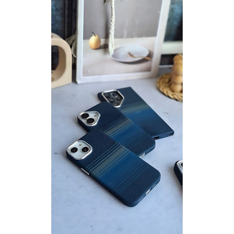 کاور مدل Cytherea مناسب برای گوشی موبایل اپل iPhone 16 Pro
