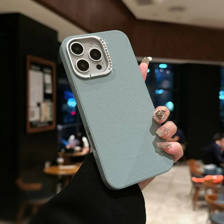 کاور مدل EbonySpark مناسب برای گوشی موبایل اپل iPhone 13