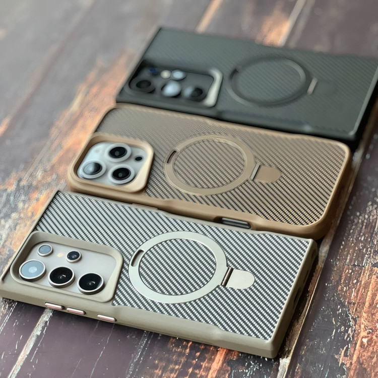 کاور مدل AeroCarbon مناسب برای گوشی موبایل اپل iPhone 16 Pro