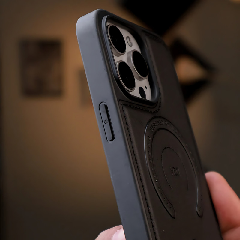 کاور اچ دی دی مدل HBC-412 مناسب برای گوشی موبایل اپل iPhone 16 Pro