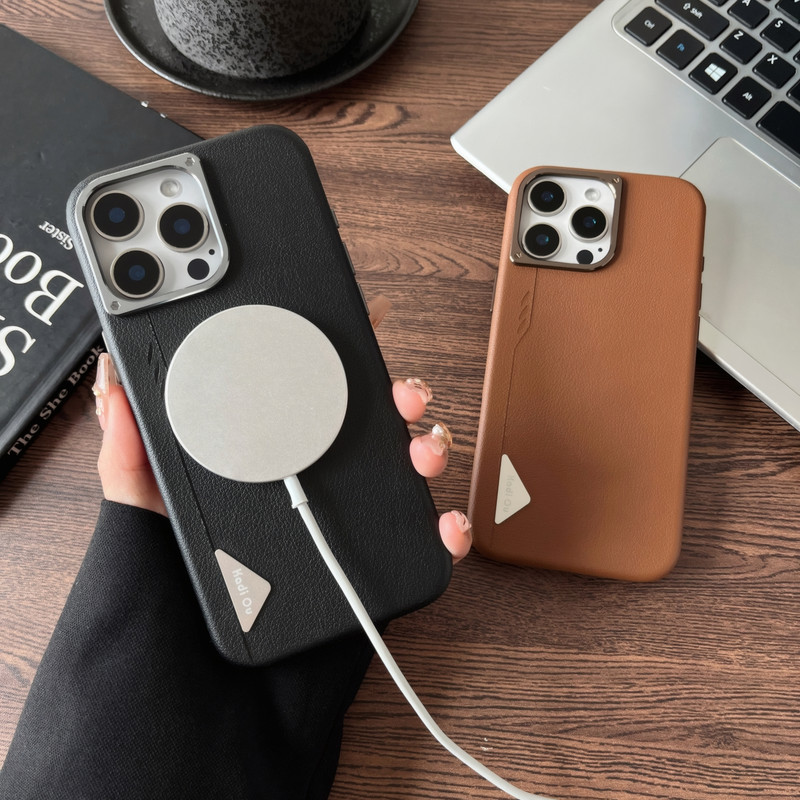 کاور مدل Amaris مناسب برای گوشی موبایل اپل iPhone 15 Pro Max