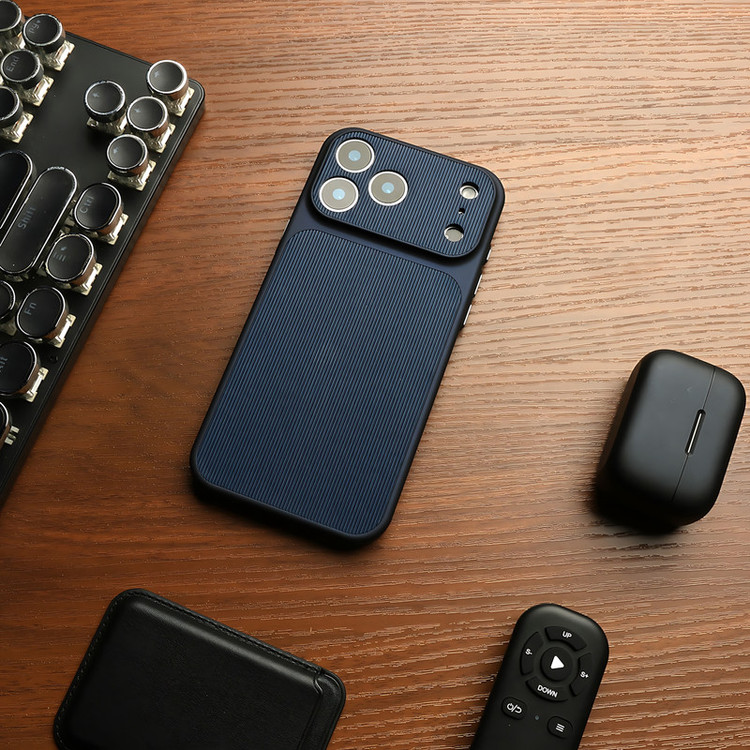 کاور مدل Elowen مناسب برای گوشی موبایل اپل iPhone 17 Pro