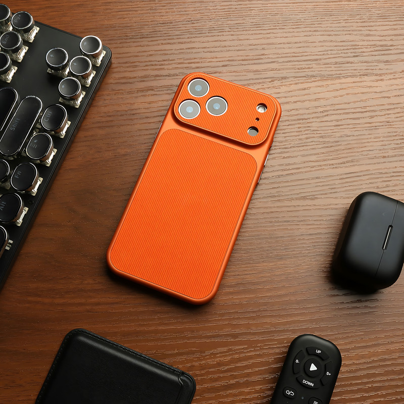 کاور مدل Elowen مناسب برای گوشی موبایل اپل iPhone 17 Pro