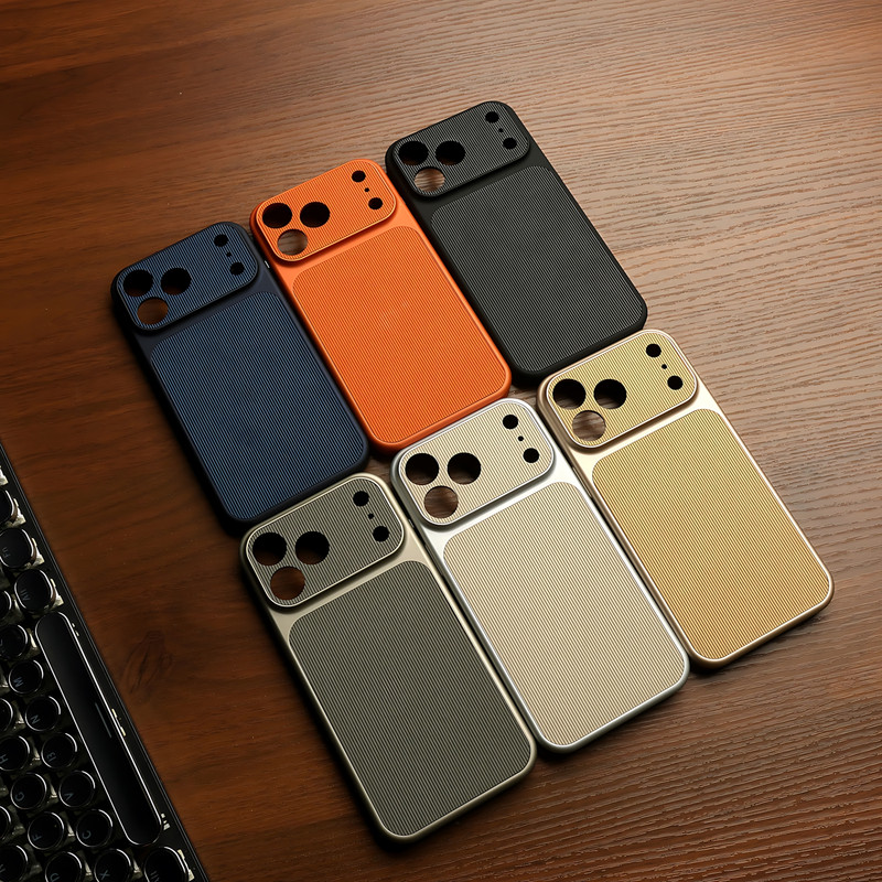 کاور مدل Elowen مناسب برای گوشی موبایل اپل iPhone 17 Pro