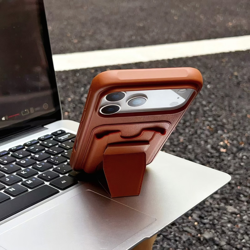کاور مدل FoldStand مناسب برای گوشی موبایل اپل iPhone 17 Pro
