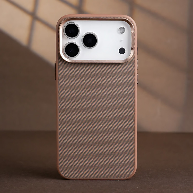 کاور مدل Elytra مناسب برای گوشی موبایل اپل iPhone 17 Pro Max