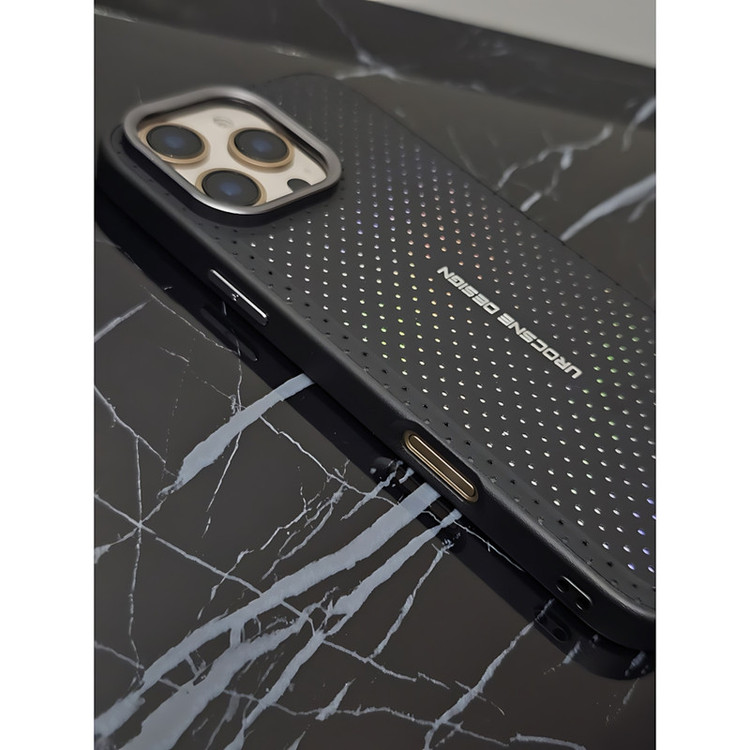 کاور مدل UROCSNE مناسب برای گوشی موبایل اپل iPhone 16 Pro Max