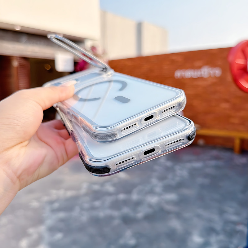 کاور مدل ElastoCore مناسب برای گوشی موبایل اپل iPhone 17 Pro Max