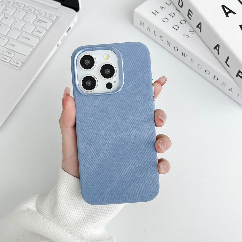 کاور مدل Calidra مناسب برای گوشی موبایل اپل iPhone 15 Pro
