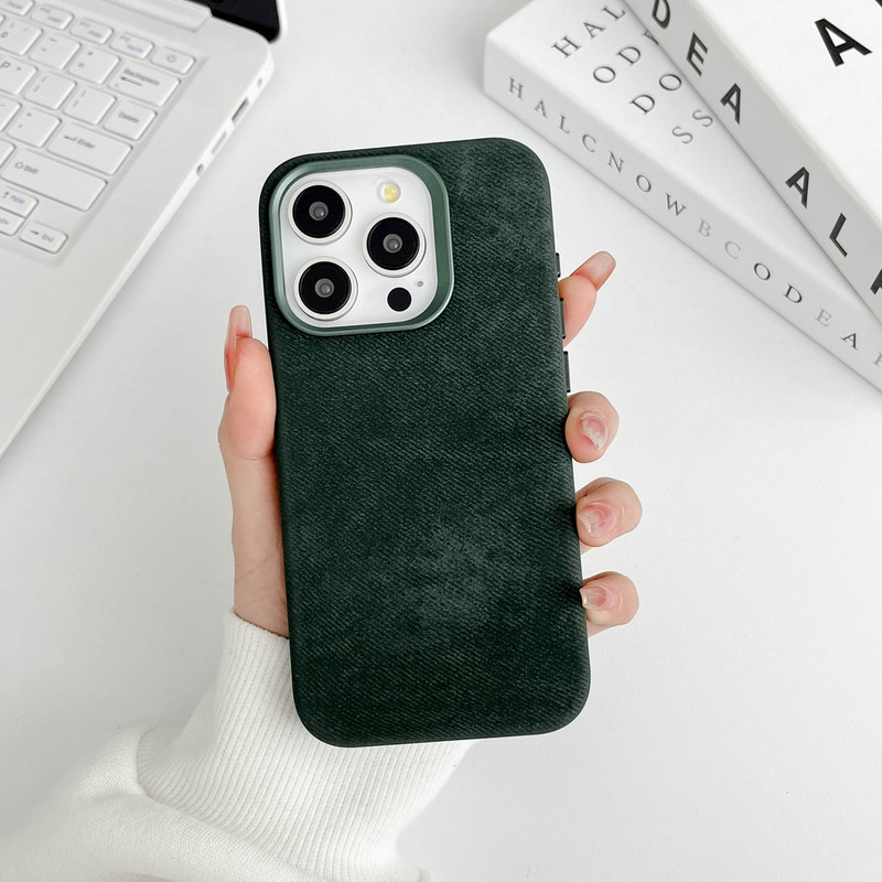 کاور مدل Calidra مناسب برای گوشی موبایل اپل iPhone 15 Pro