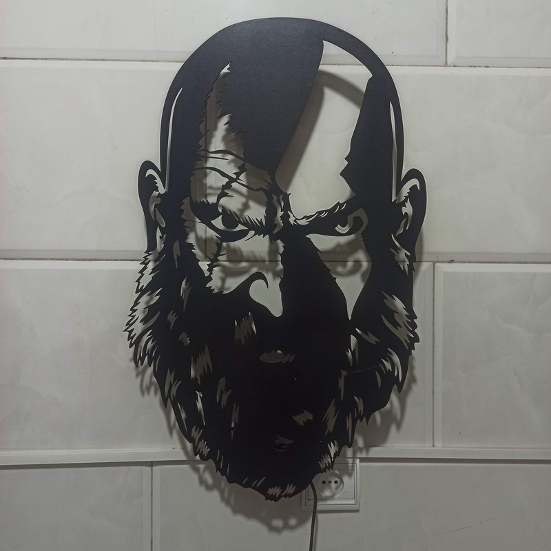 چراغ دیواری مدل خدای جنگ کریتوس