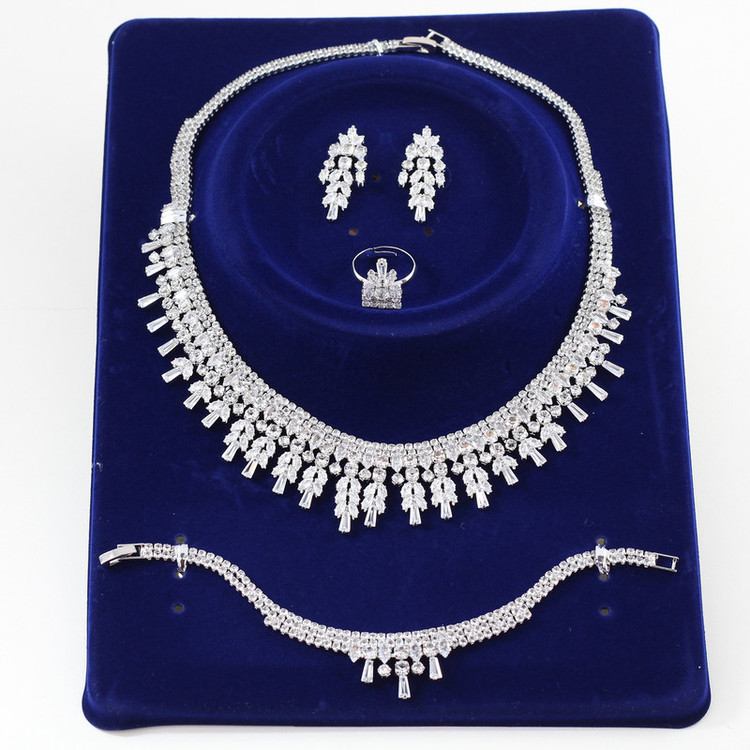 ست زنانه مدل عروس کد as230