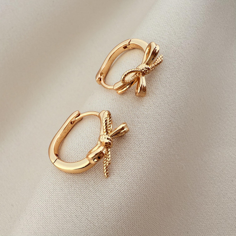 گوشواره حلقه ای زنانه ژوپینگ طرح پاپیون مدل X0001007