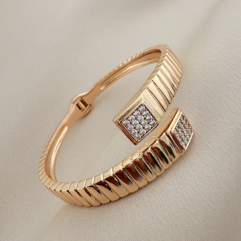 دستبند النگویی زنانه ژوپینگ مدل X000710311